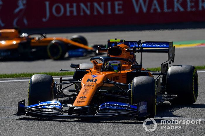 Lance Stroll, Racing Point RP19, Carlos Sainz Jr., McLaren MCL34