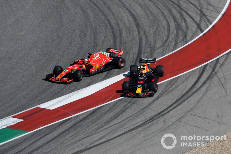 GP Amerika Serikat: Melintir setelah kontak dengan Daniel Ricciardo
