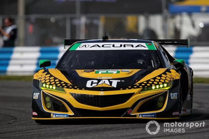 #57 Meyer Shank Racing w/ Curb-Agajanian Acura NSX GT3, GTD: Jackie Heinricher, Katherine Legge, Ana Beatriz, Simona De Silvestro, Christina Nielsen