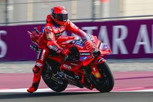 GP Qatar 2025 - Viernes de FP1 y Práctica en Losail