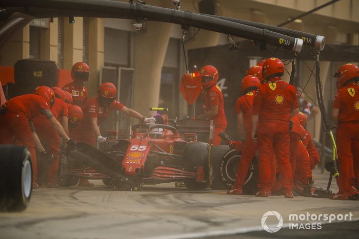 Carlos Sainz Jr., Ferrari SF21 