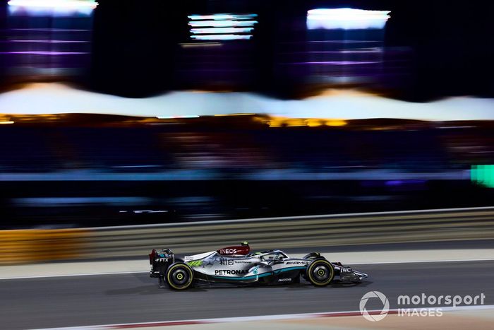 Lewis Hamilton, Mercedes W13