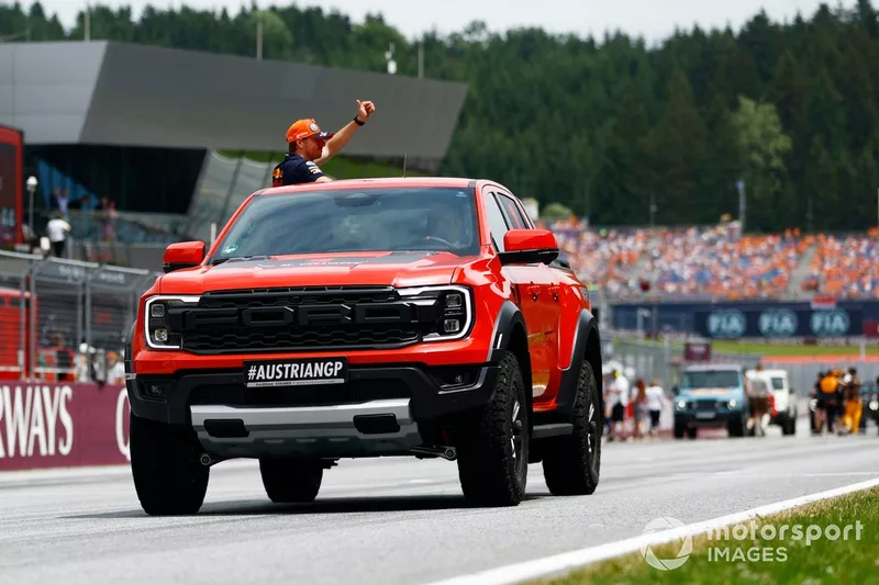 Max Verstappen, Red Bull Racing, lors de la parade des pilotes