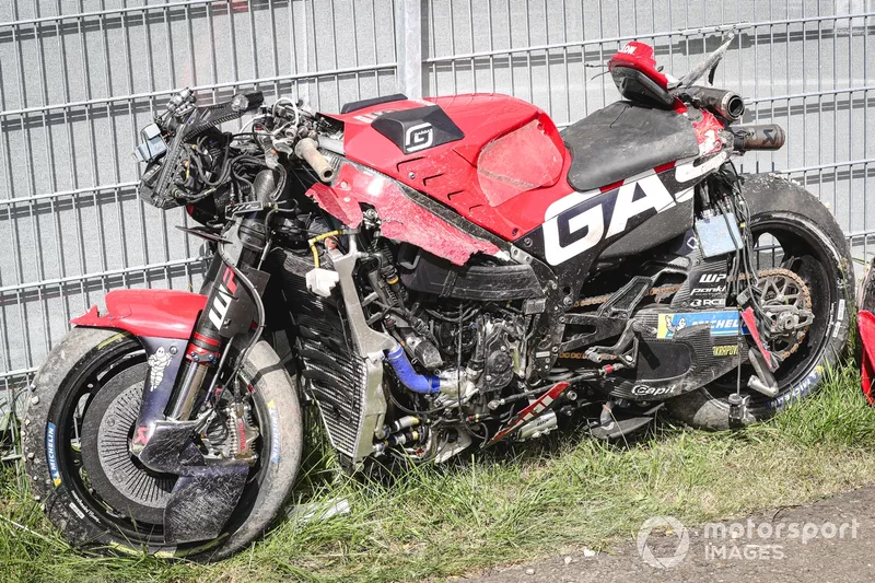 Pedro Acosta, Red Bull GASGAS Tech3, crasehd bike