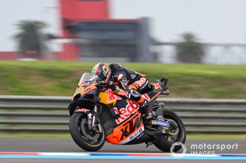 Binder emerge de la nada para ganar la sprint en Argentina