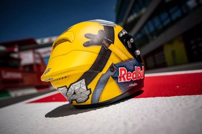 Casco especial de Mugello para Pol Espargaró, equipo Repsol Honda