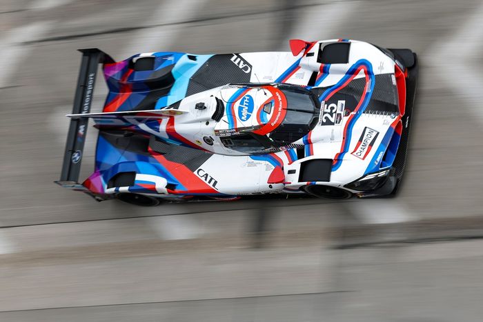 #25 BMW M Team RLL BMW M Hybrid V8: Marco Wittmann, Sheldon Van Der Linde