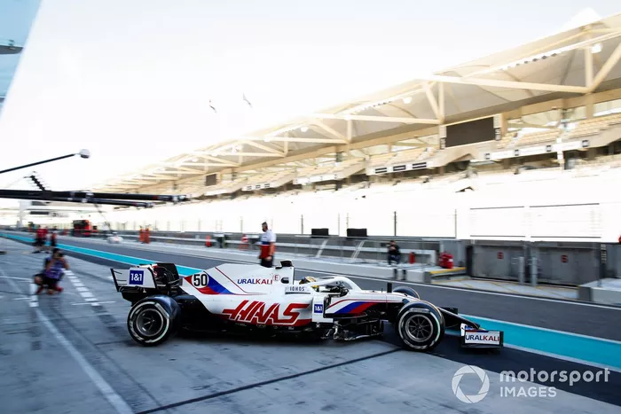 Robert Shwartzman, Haas VF-21 