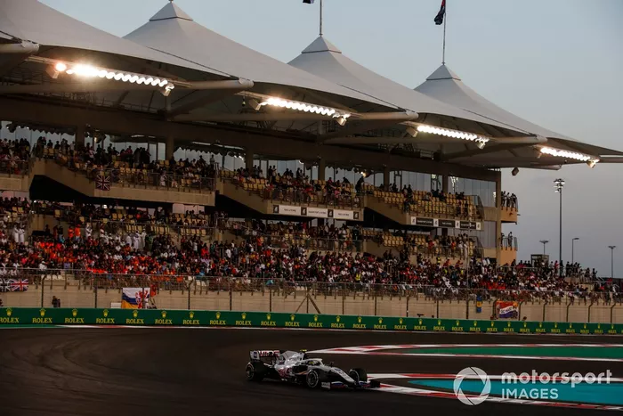 Mick Schumacher, Haas VF-21