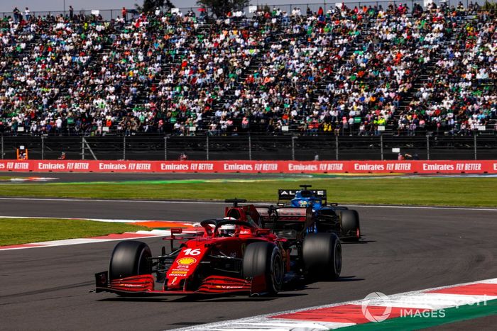 Charles Leclerc, Ferrari SF21, Fernando Alonso, Alpine A521