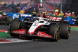 Nico Hulkenberg, Haas VF-23, Pierre Gasly, Alpine A523