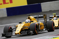 Кевин Магнуссен, Renault Sport F1 Team RS16