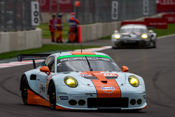 #86 Gulf Racing Porsche 911 RSR: Michael Wainwright, Adam Carroll, Ben Barker