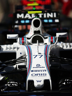 Williams FW38 de Valtteri Bottas dans le parc fermé après les qualifications