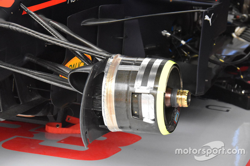 Red Bull Racing RB14 detalle del freno delantero