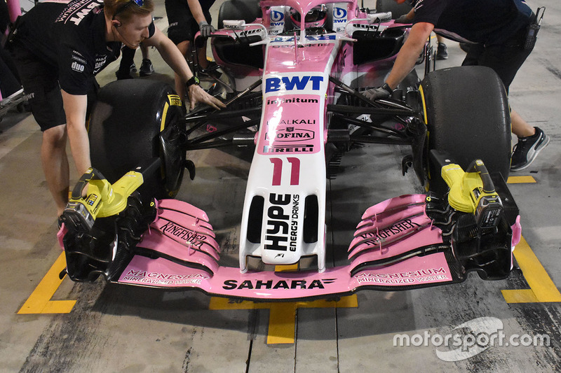 Force India VJM11 Mercedes, dettaglio dell'ala anteriore