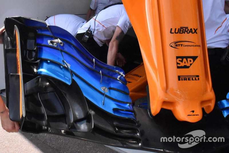 McLaren MCL33 front wing detail new version