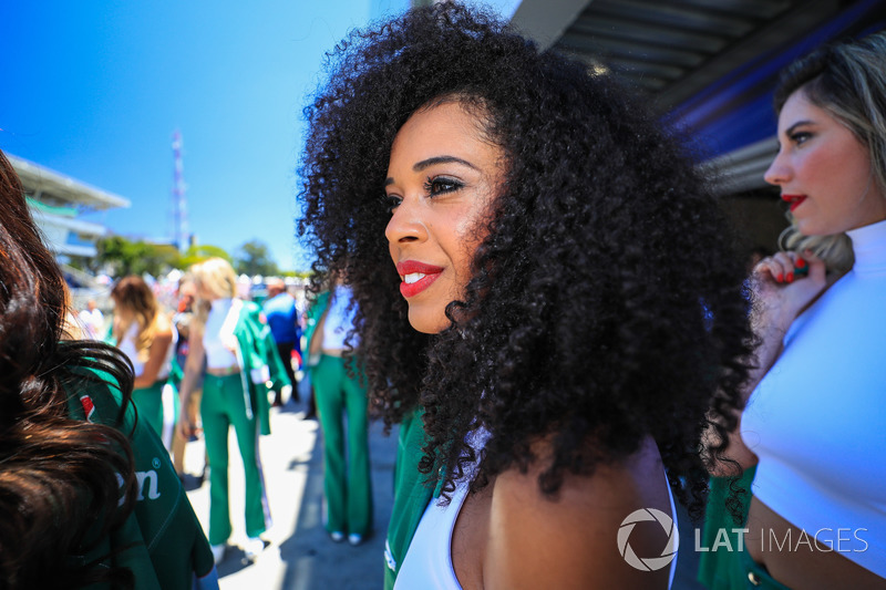 Grid girl