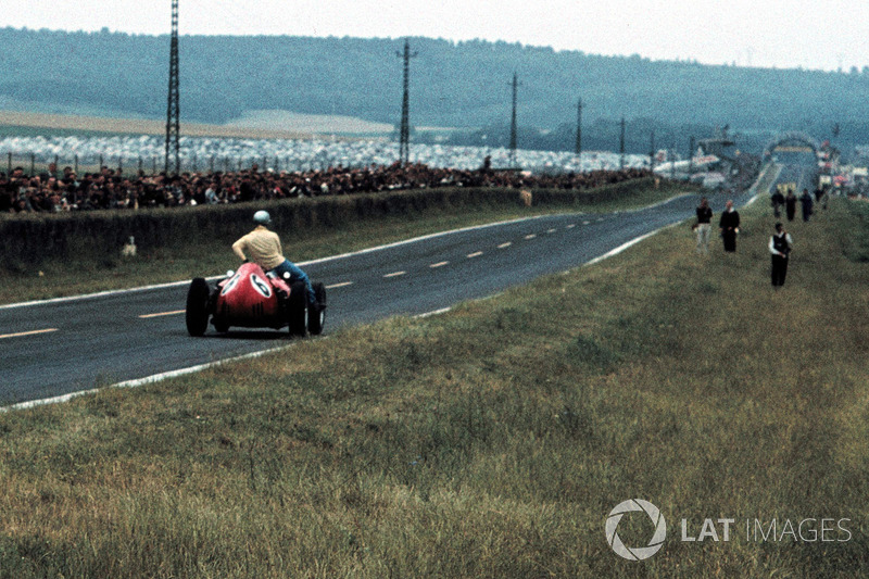 Willy Mairesse, Ferrari D246 ramène Tony Brooks, Vanwall