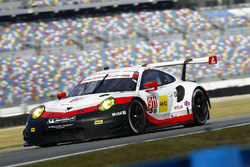 #911 Porsche Team North America Porsche 911 RSR: Патрік Пілет, Дірк Вернер, Фредерік Маковецкі
