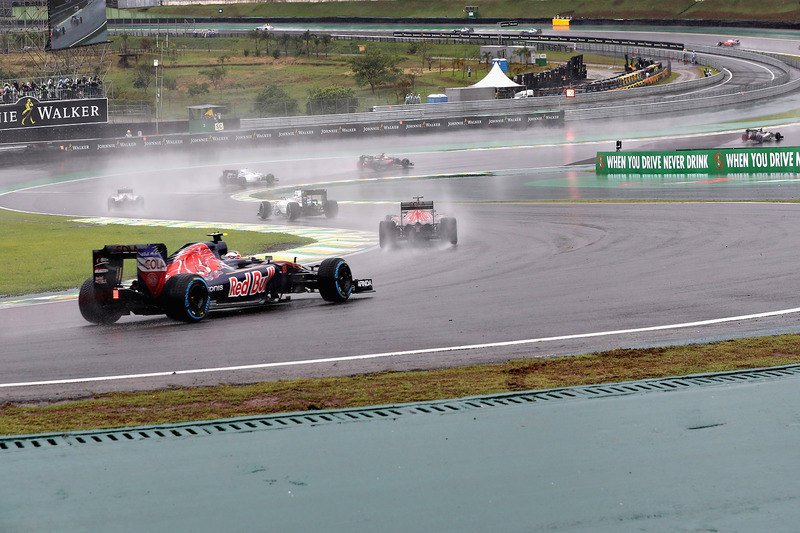 Carlos Sainz Jr., Scuderia Toro Rosso STR11