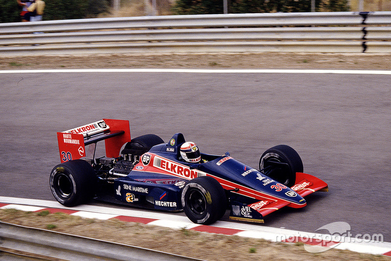 4. <img src="https://cdn-5.motorsport.com/static/img/cfp/0/0/0/0/75/s3/france-2.jpg" alt="" width="20" height="12" /> Philippe Alliot, 109 Grandes Premios (1984-1990, 1993-1994). Su mejor resultado el 5º puesto (en San Marino 1993).