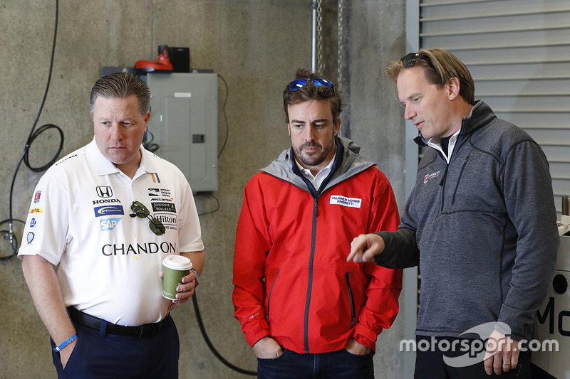 Zak Brown, CEO de McLaren, Fernando Alonso, Andretti Autosport Honda, Eric Bretzman