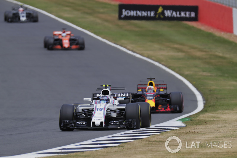 Lance Stroll, Williams FW40, Daniel Ricciardo, Red Bull Racing RB13, Fernando Alonso, McLaren MCL32 e Kevin Magnussen, Haas F1 Team VF-17
