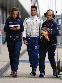 Pascal Wehrlein, Sauber and Josef Leberer, Sauber F1 Physio
