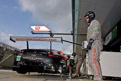 #92 Porsche Team Porsche 911 RSR: Michael Christensen, Kevin Estre