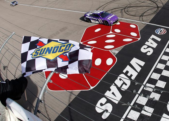 Denny Hamlin, Joe Gibbs Racing