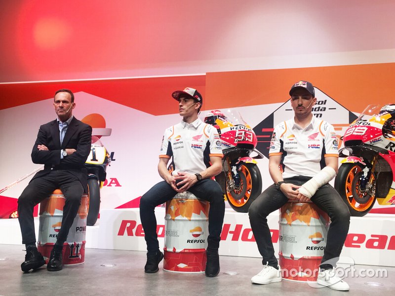 Марк Маркес та Хорхе Лоренсо, Альберто Пуч, керівник команди, Repsol Honda Team