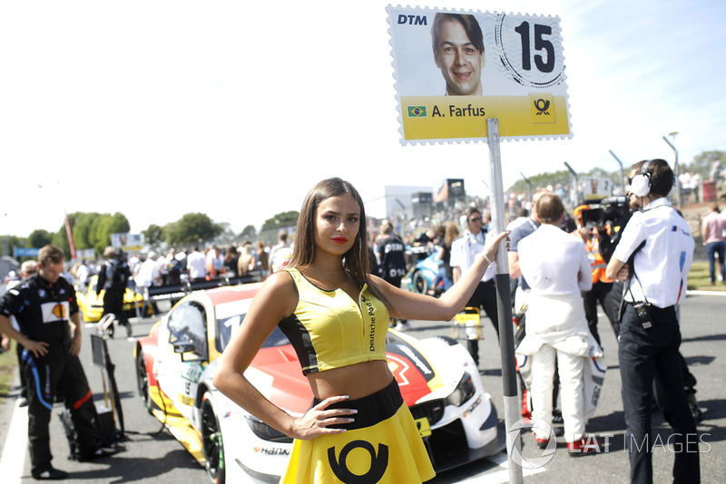 La grid girl di Augusto Farfus, BMW Team RMG