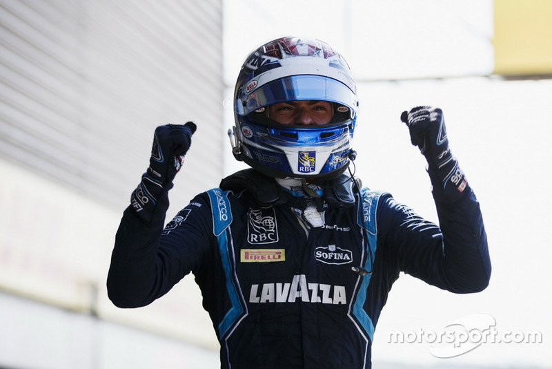 C'est la première victoire de Latifi cette saison