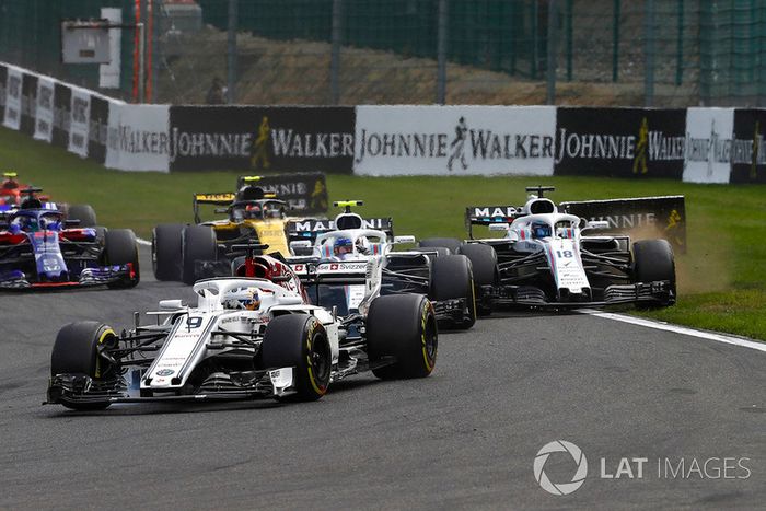 Marcus Ericsson, Sauber C37, Sergey Sirotkin, Williams FW41, Lance Stroll, Williams FW41, y Carlos Sainz Jr., Renault Sport F1 Team R.S. 18