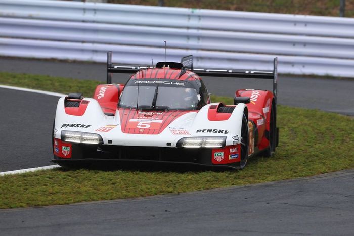 #5 Porsche Penske Motorsport Porsche 963: Dane Cameron, Michael Christensen, Frederic Makowiecki