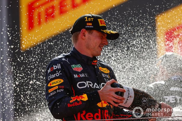 Podio: ganador Max Verstappen, Red Bull Racing