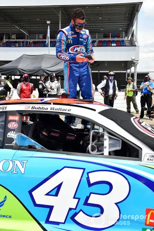 Darrell Wallace Jr., Richard Petty Motorsports, Chevrolet Camaro Victory Junction