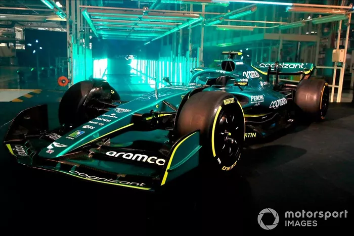 Aston Martin AMR22