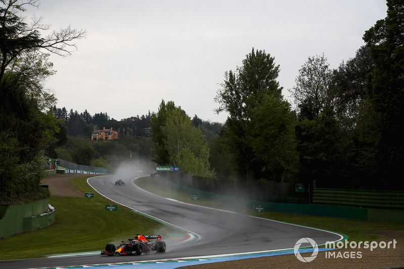 Max Verstappen, Red Bull Racing RB16B, Lewis Hamilton, Mercedes W12