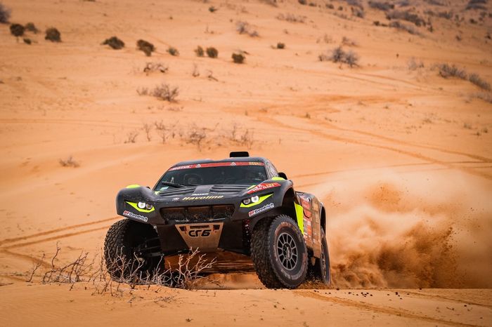 #339 Century Racing: Brian Baragwanath, Taye Perry