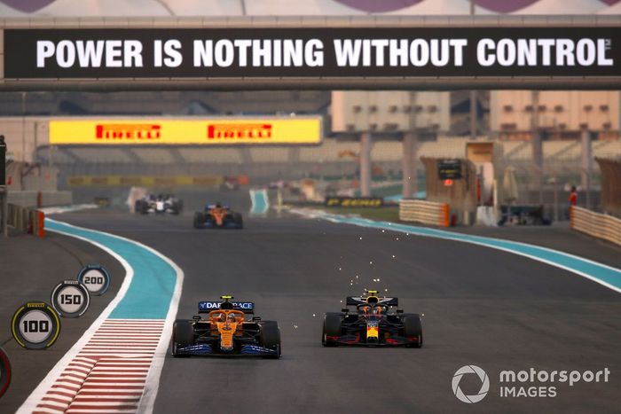 Lando Norris, McLaren MCL35, Alex Albon, Red Bull Racing RB16
