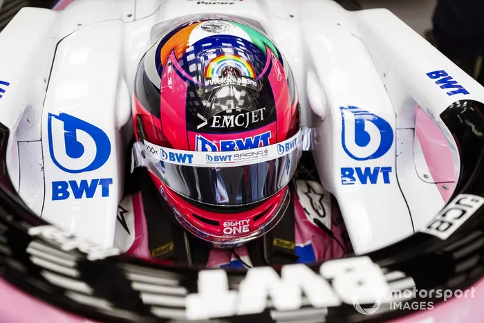 Sergio Perez, Racing Point, en su cockpit