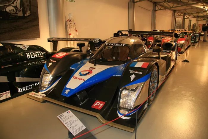 2009年：プジョー908HDi FAP（Peugeot 908 HDI FAP）