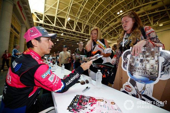 Helio Castroneves, Meyer Shank Racing Honda