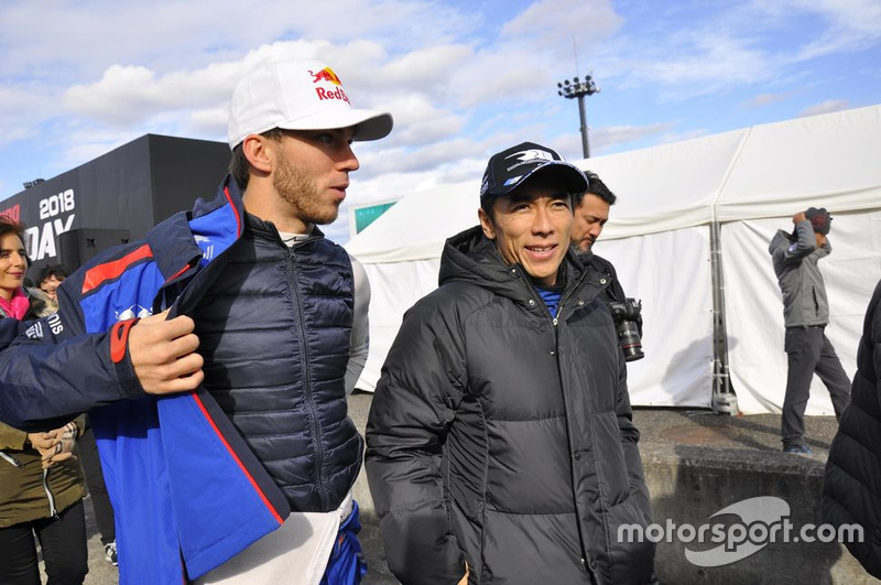 Pierre Gasly dan Takuma Sato
