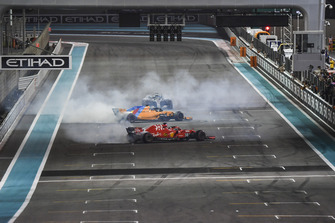 Lewis Hamilton, Mercedes-AMG F1 W09, Sebastian Vettel, Ferrari SF71H en Fernando Alonso, McLaren MCL33