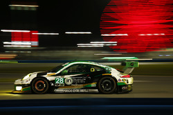 #28 Alegra Motorsports Porsche 911 GT3 R: Деніел Морад, Карлос де Кесада, Майкл де Кесада, Жессе Лаз