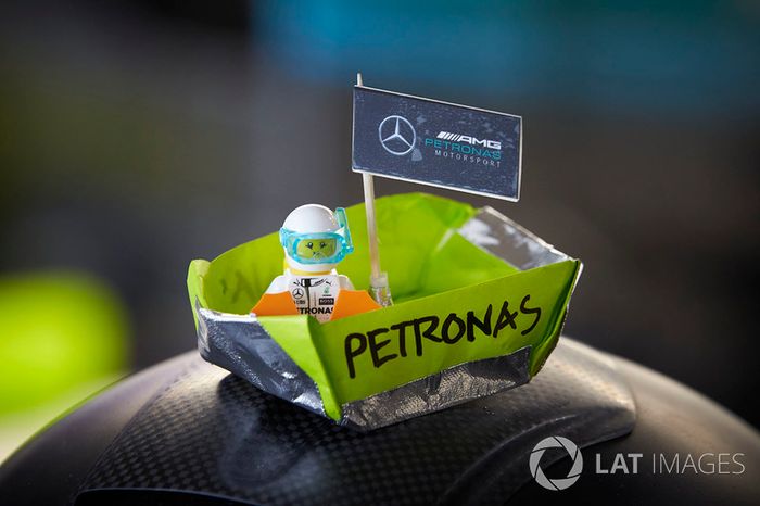 Un bateau Mercedes AMG F1
