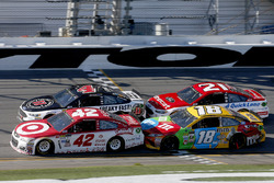 Kyle Larson, Chip Ganassi Racing Chevrolet Kevin Harvick, Stewart-Haas Racing Ford Kyle Busch, Joe Gibbs Racing Toyota Ryan Blaney, Wood Brothers Racing Ford